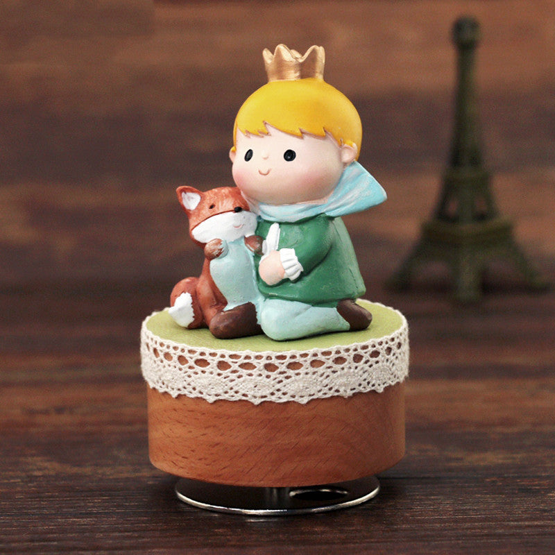 The Little Prince Decorative Figurine – Enchanting Desktop Ornament