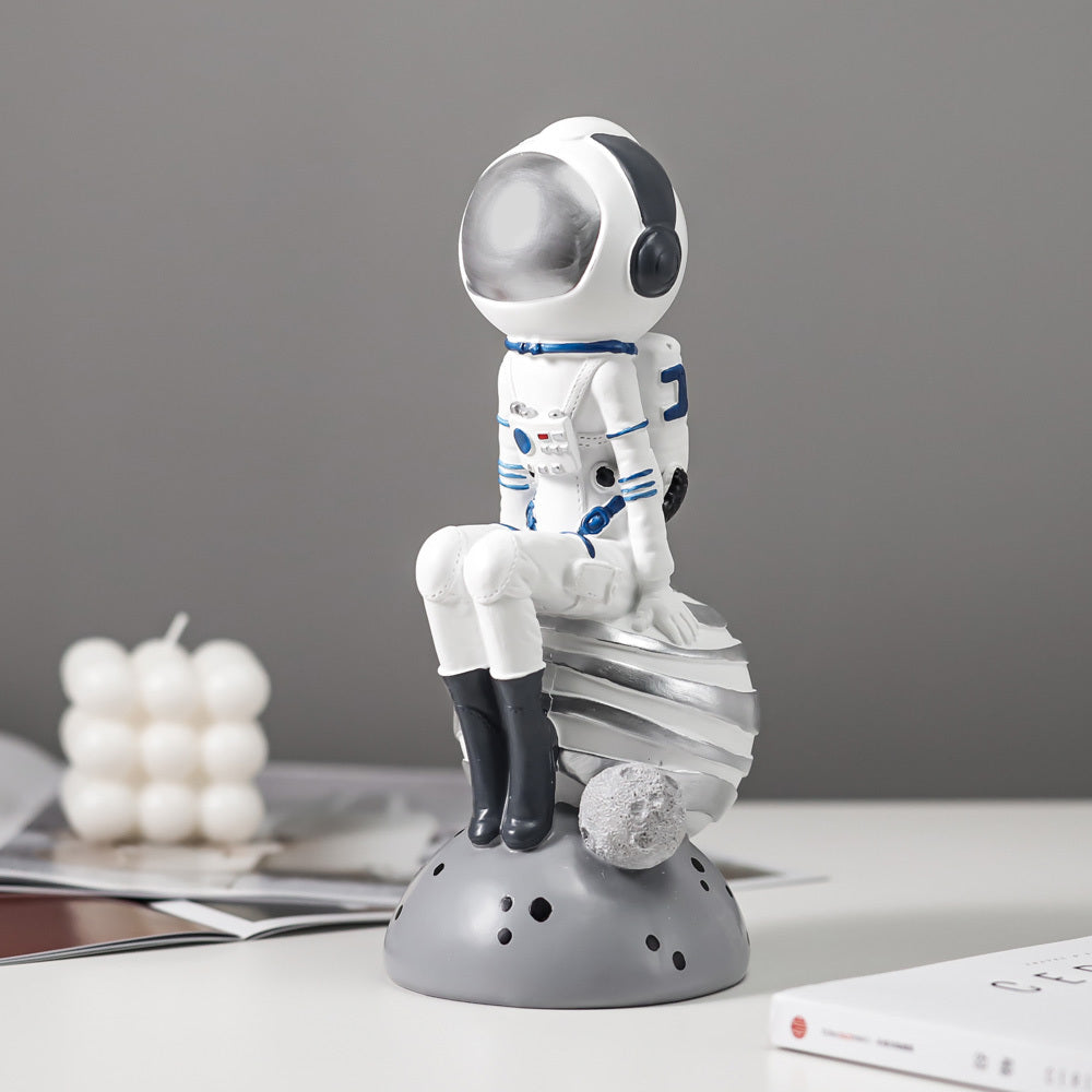 Astronaut Creative Decoration – Home Fashion Ornament