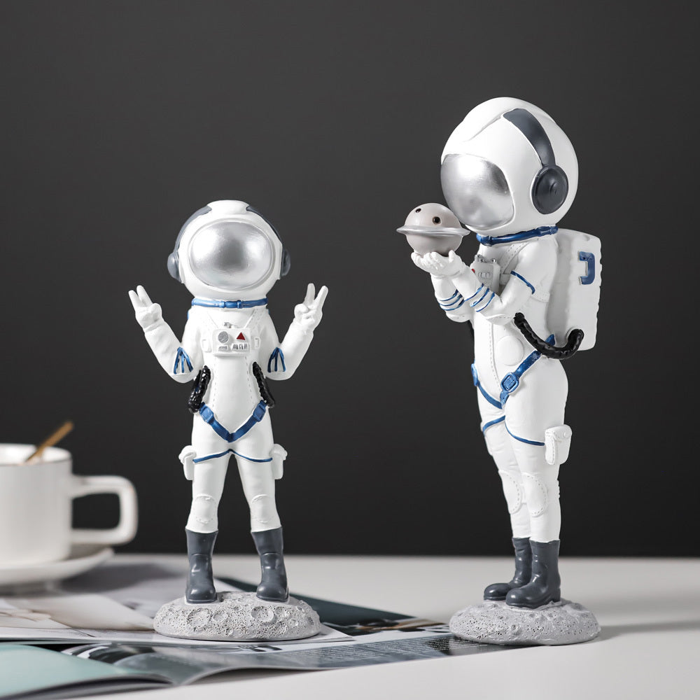 Astronaut Creative Decoration – Home Fashion Ornament