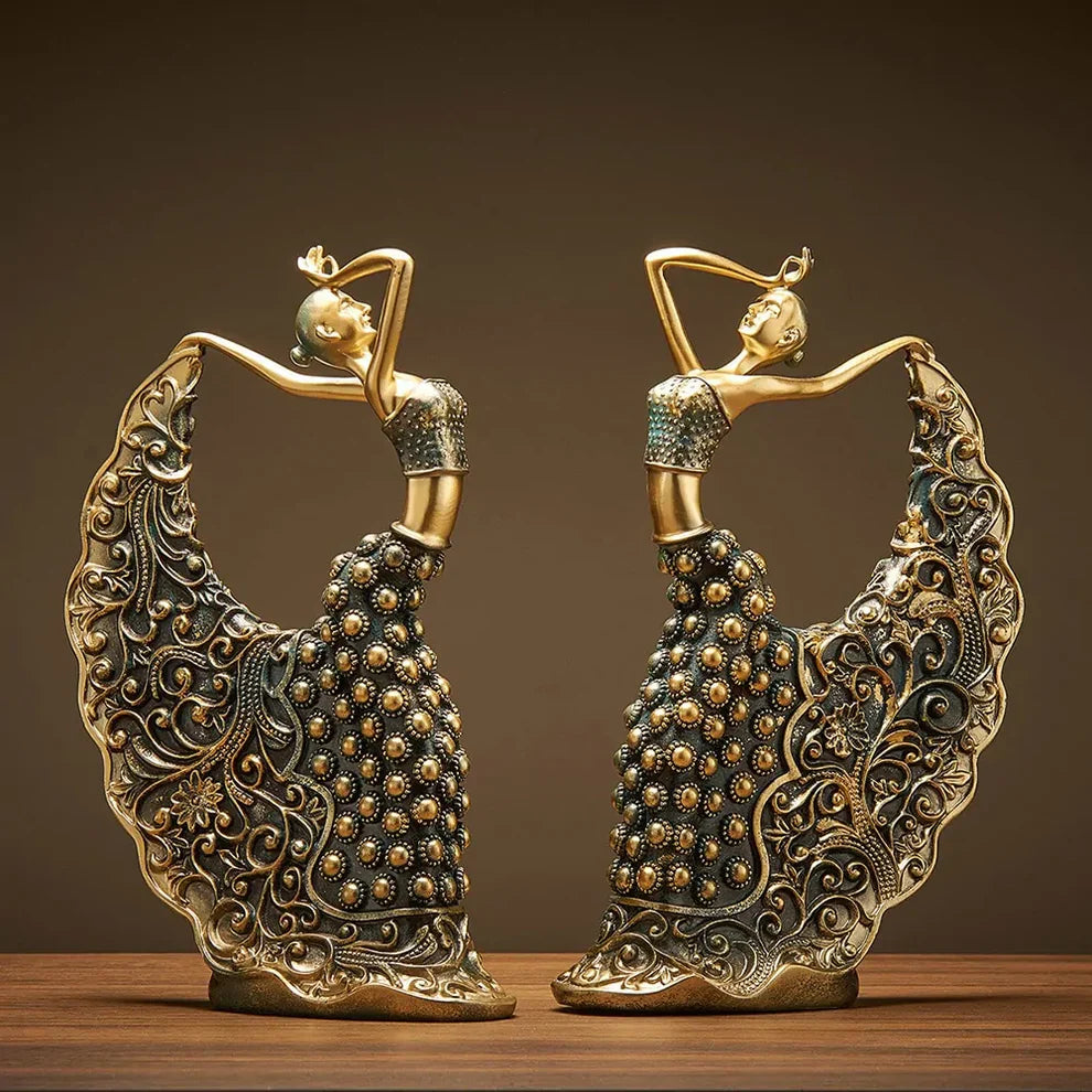 Elegant Baroque Dancer Figurines – Timeless Grace in Motion