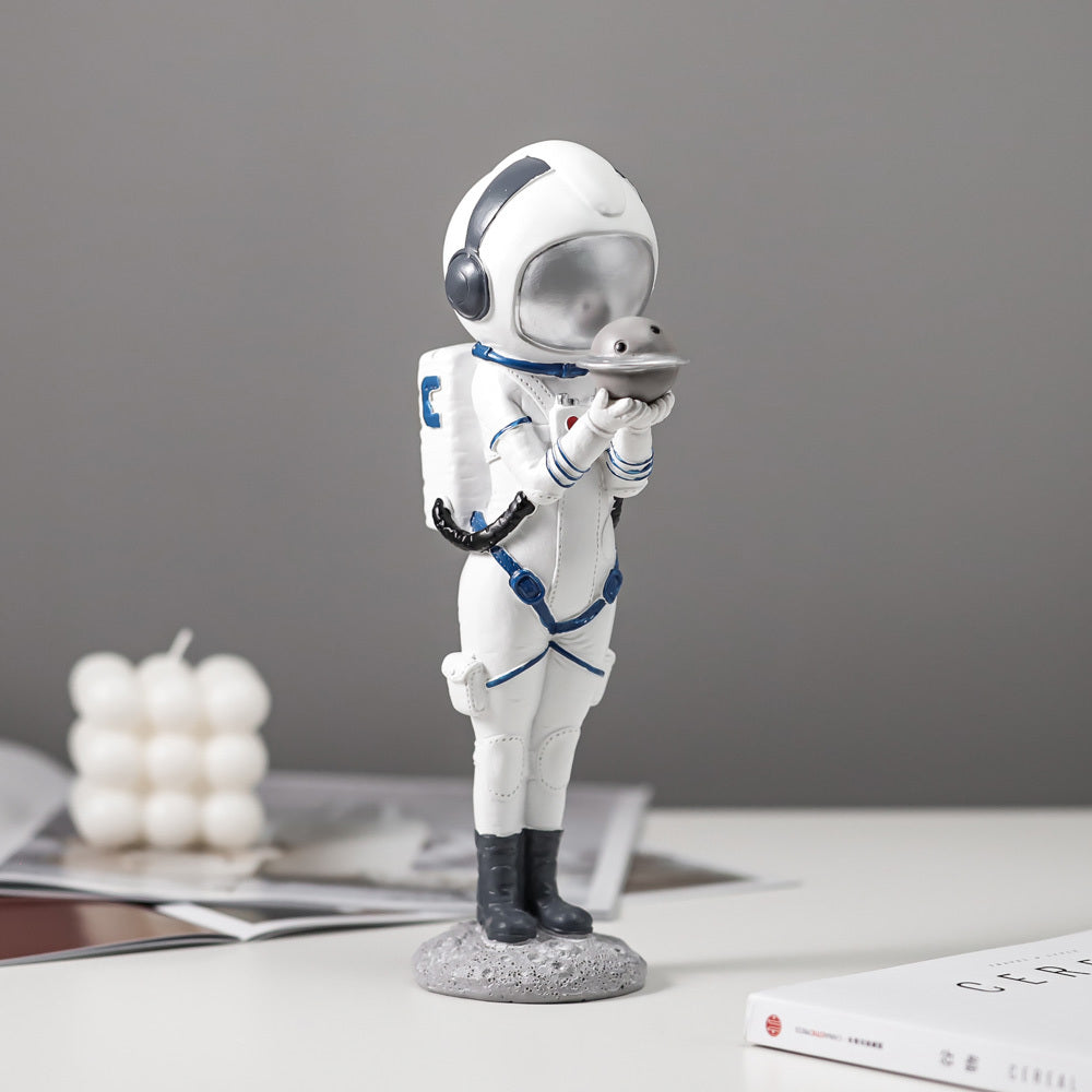 Astronaut Creative Decoration – Home Fashion Ornament